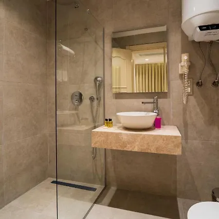 Rooms365 Otel *
